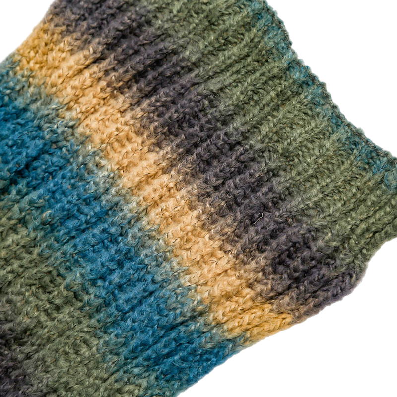 Vintage Style Ribbed Knit Scarf with Gradient Stripes